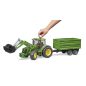 BRUDER JOHN DEERE 7930 UTÁNFUTÓVAL JÁTÉK